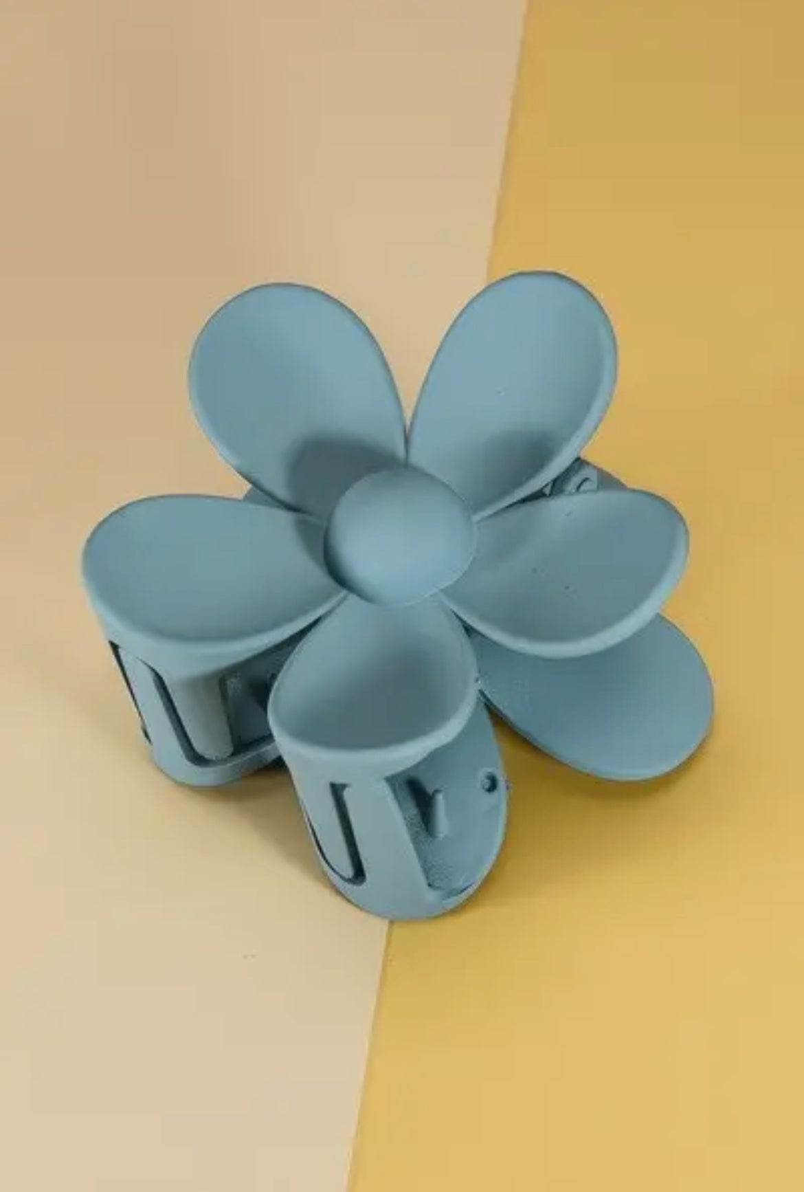 Oversized matte flower hair claw clips