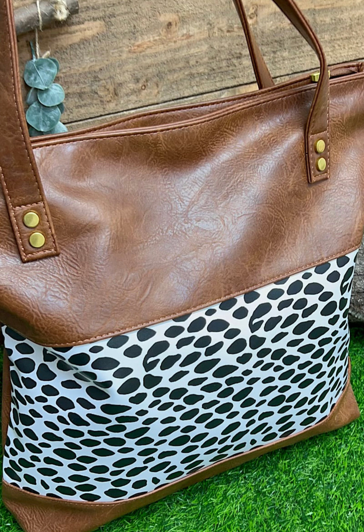 black & white spotted faux leather shoulder bag