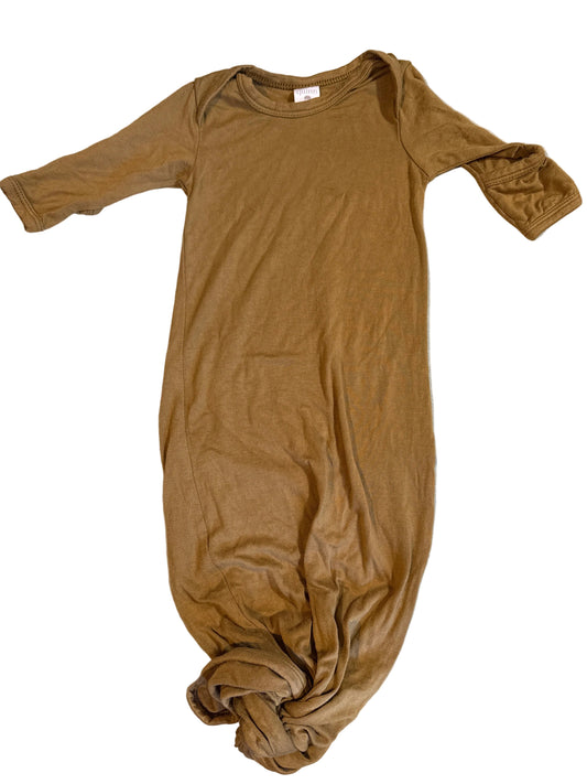 0-3m Kate Quinn VGUC