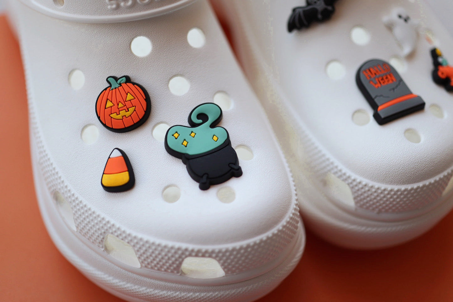 HALLOWEEN HAUNTS SHOE CHARMS