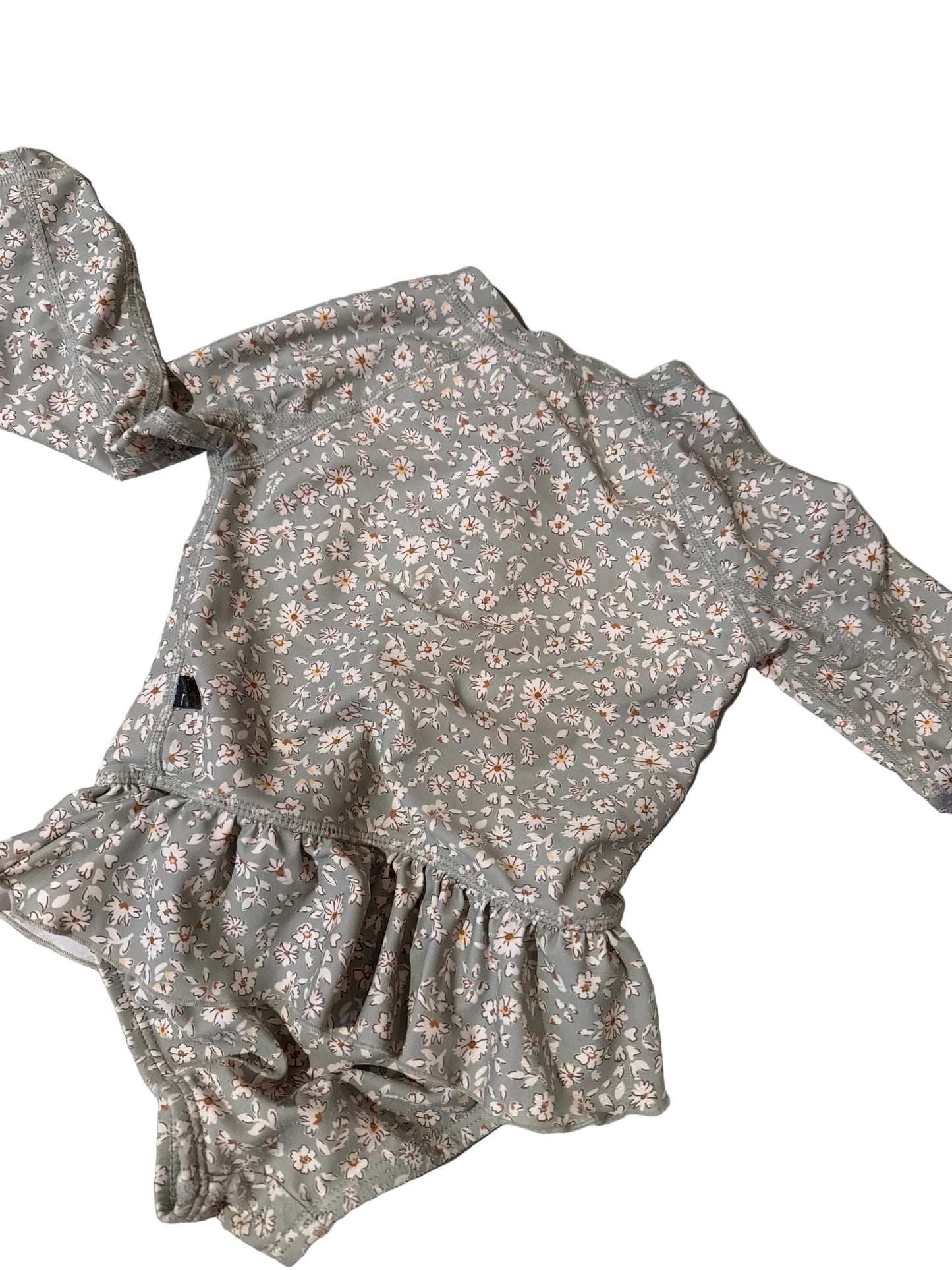 2T swim: Modern Moments VGUC