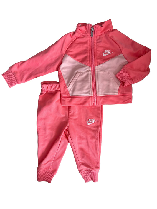 6m Nike EUC