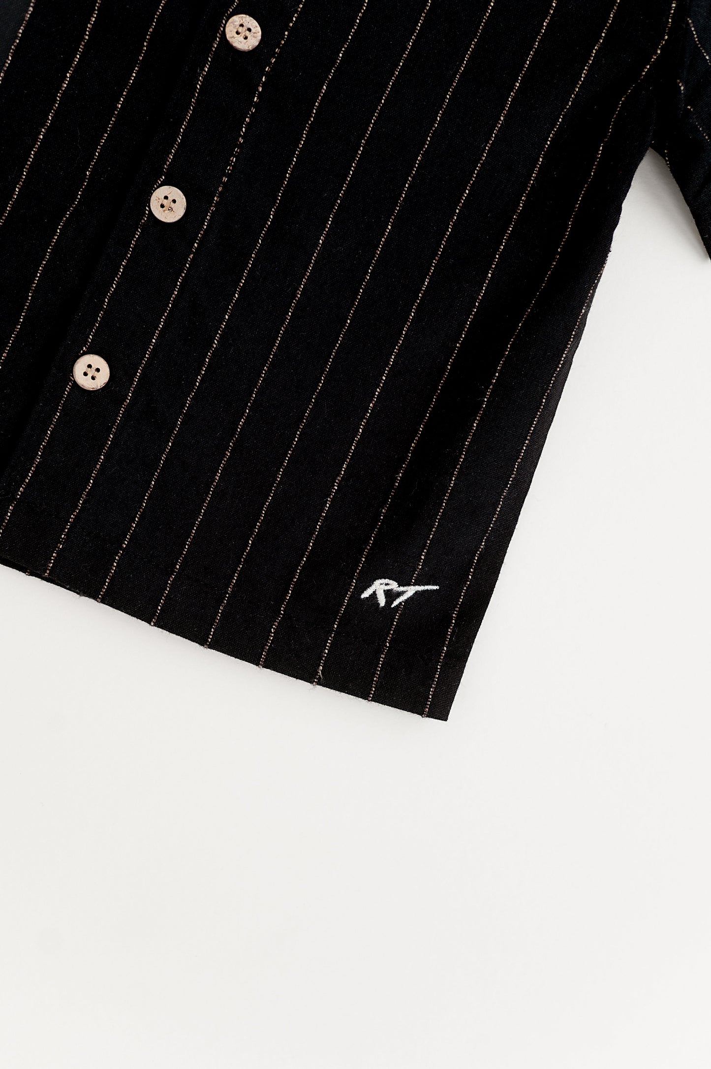 COASTAL BUTTON UP - BLACK