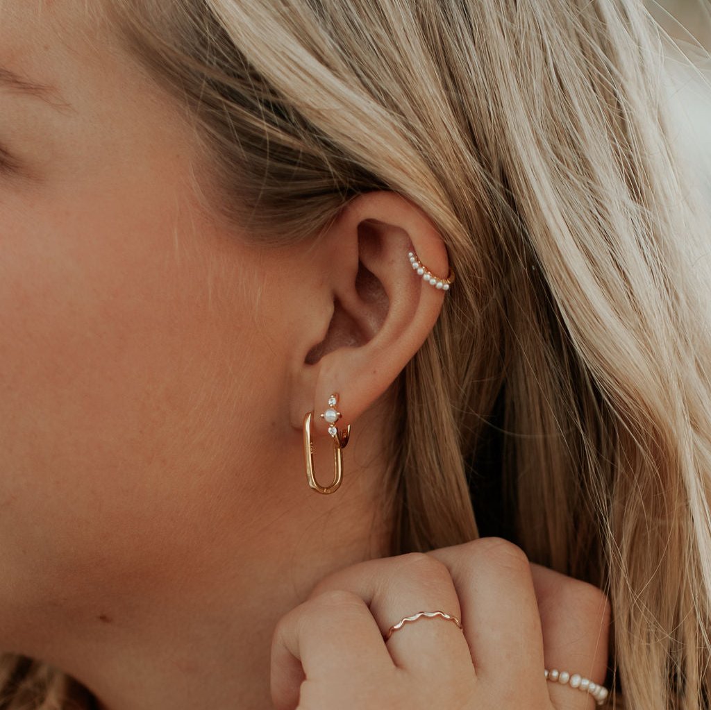 Avery Gold Hoops