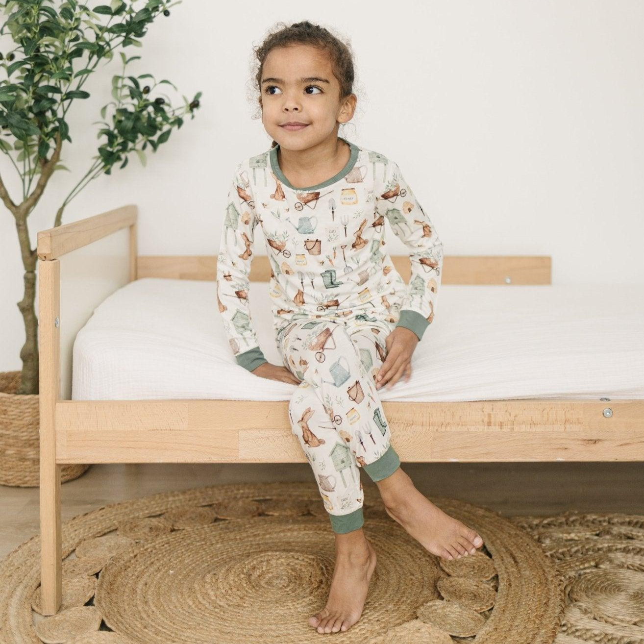 Cottontail Garden 2pc Bamboo Pajama Set