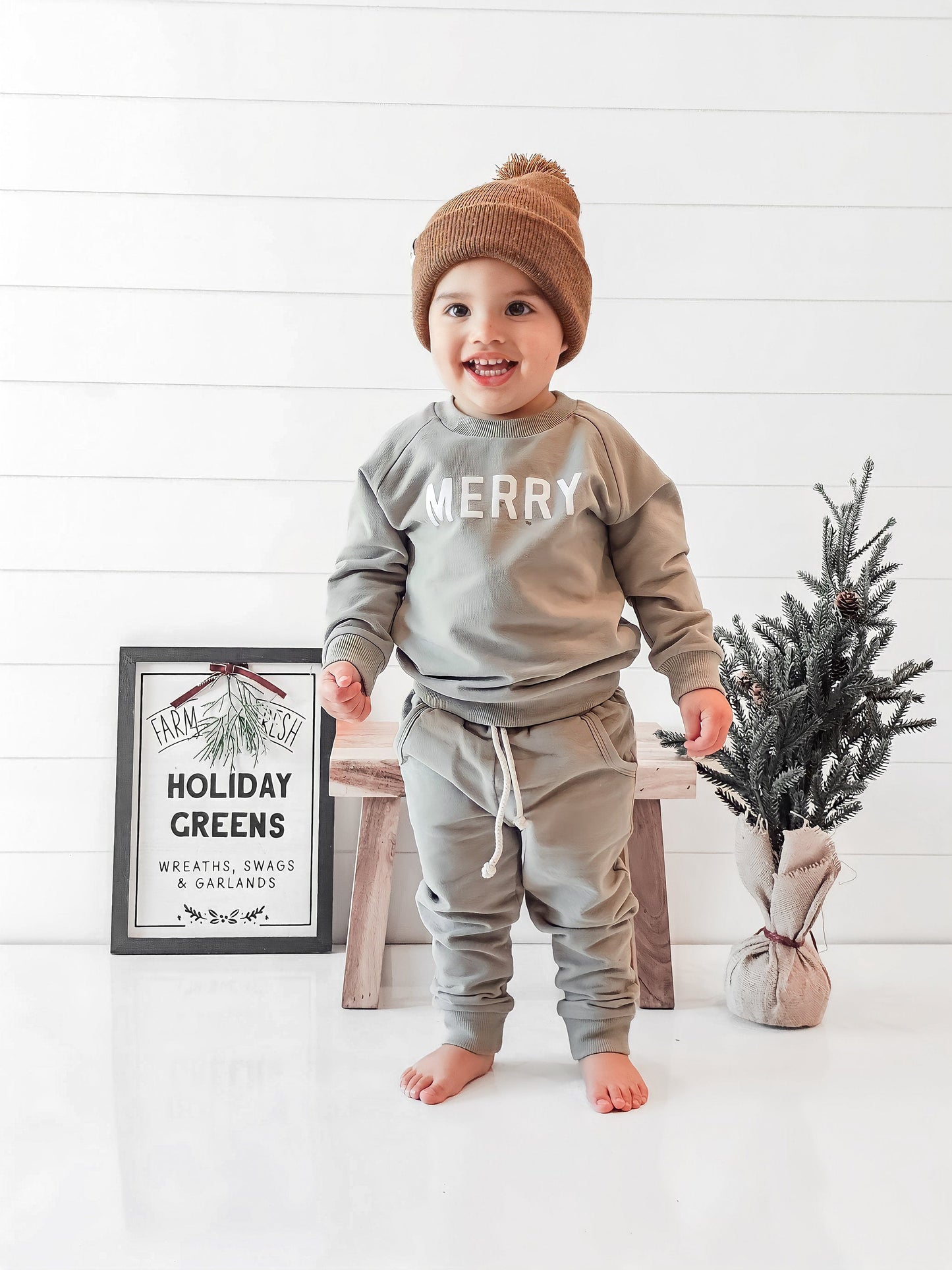 Merry Graphic Organic Cotton 2pc Jogger Set